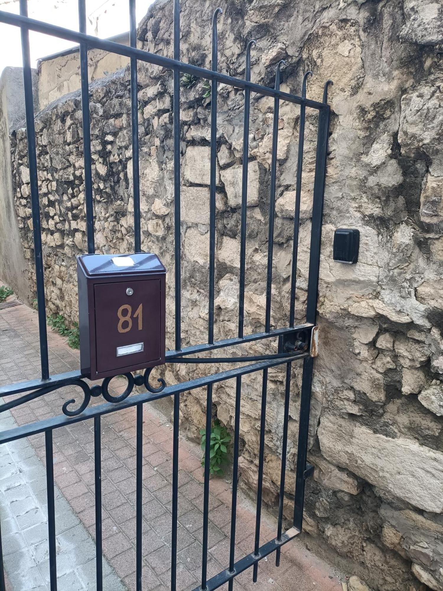 فيلا A Deux Pas D'Avignon Aramon المظهر الخارجي الصورة